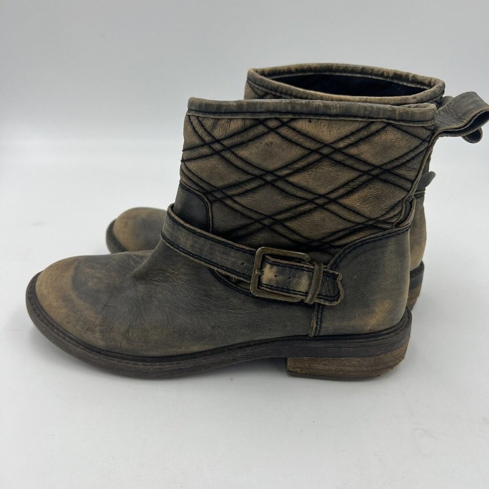 Women’s Lucky Brand Nordic Distressed Ankle Boots Brown Size 6